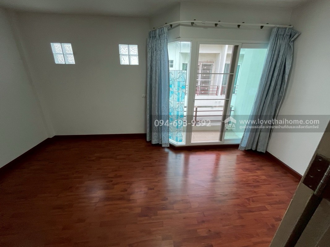 ขายทาวน์โฮม 3 ชั้น หมู่บ้านศุภาลัยวิลล์ พหลโยธิน52 เดินทางสะดวก ใกล้รถไฟฟ้า BTS สะพานใหม่ พื้นที่ 21.1 ตรว. ขายขาดทุน ราคาหลังนี้เหมาะสมสุดๆไม่มีอีกแล้ว ต่ำสุดในโครงการค่ะ ด่วนๆเลยค่ะ