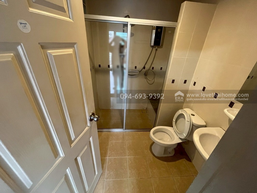 ขายทาวน์โฮม 3 ชั้น หมู่บ้านศุภาลัยวิลล์ พหลโยธิน52 เดินทางสะดวก ใกล้รถไฟฟ้า BTS สะพานใหม่ พื้นที่ 21.1 ตรว. ขายขาดทุน ราคาหลังนี้เหมาะสมสุดๆไม่มีอีกแล้ว ต่ำสุดในโครงการค่ะ ด่วนๆเลยค่ะ