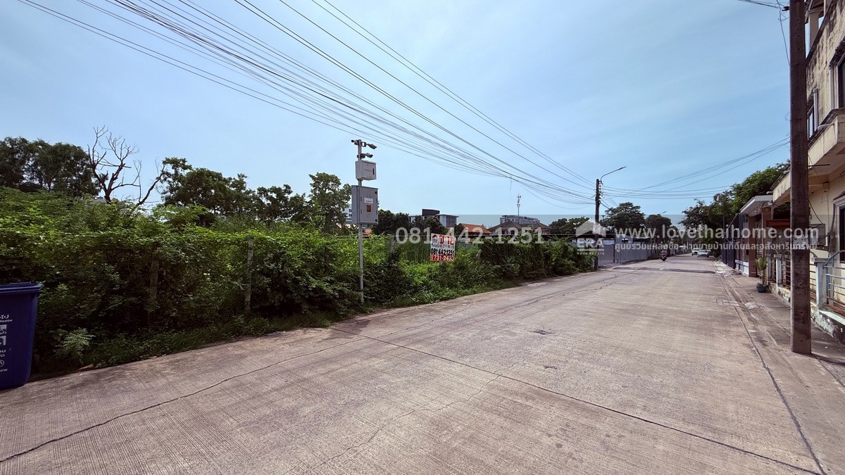 ขายที่ดินสวยๆ ย่านดอนเมือง ซอยช่างอากาศอุทิศ3 แยก6  พื้นที่394ตรว.ราคาพิเศษสุดๆ เพียง 45,000 บาท/ตรว.  ถูกกว่าทุกแปลงในย่านนั้นแน่นอน! อย่าพลาดน้าาา!