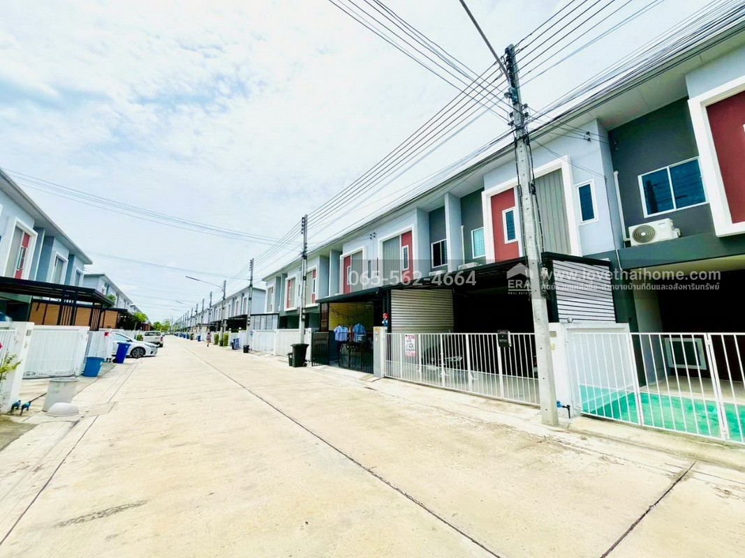 ขายทาวน์เฮ้าส์ 2 ชั้น บ้านฟ้ากรีนพาร์ค ธาม ลำลูกกา-คลอง7 ปทุมธานี พื้นที่ 18.6 ตรว. บ้านใหม่ ราคาต่อรองได้