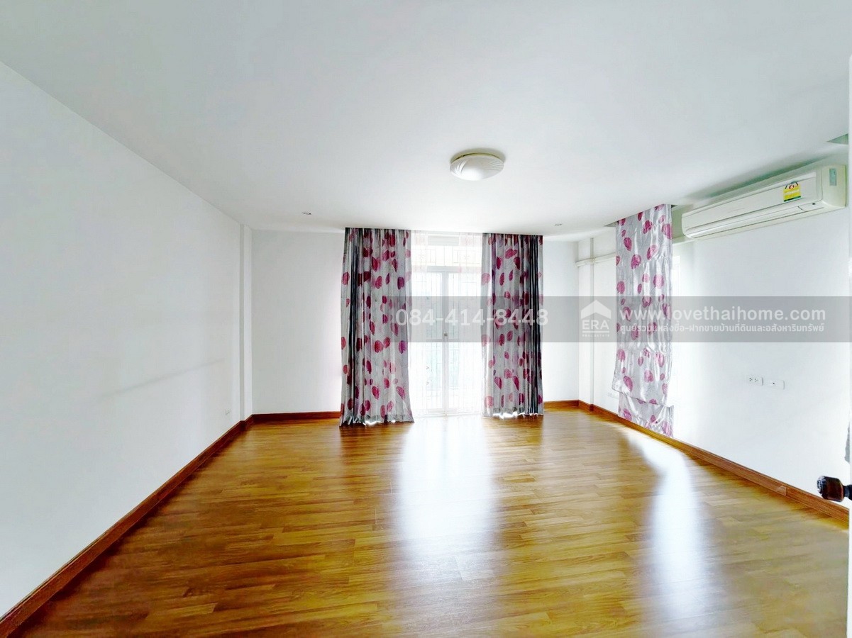 ขายทาวน์โฮม 3 ชั้น หมู่บ้านศิรินโฮม ลาดพร้าว 101 หลังมุม 28.1 ตร.วา ใกล้รถไฟฟ้าสายสีเหลือง-สถานีลาดพร้าว 101 ราคาถูก เข้าออกได้หลายทาง ซ.ลาดพร้าว 87, ถ.เลียบทางด่วนรามอินทรา