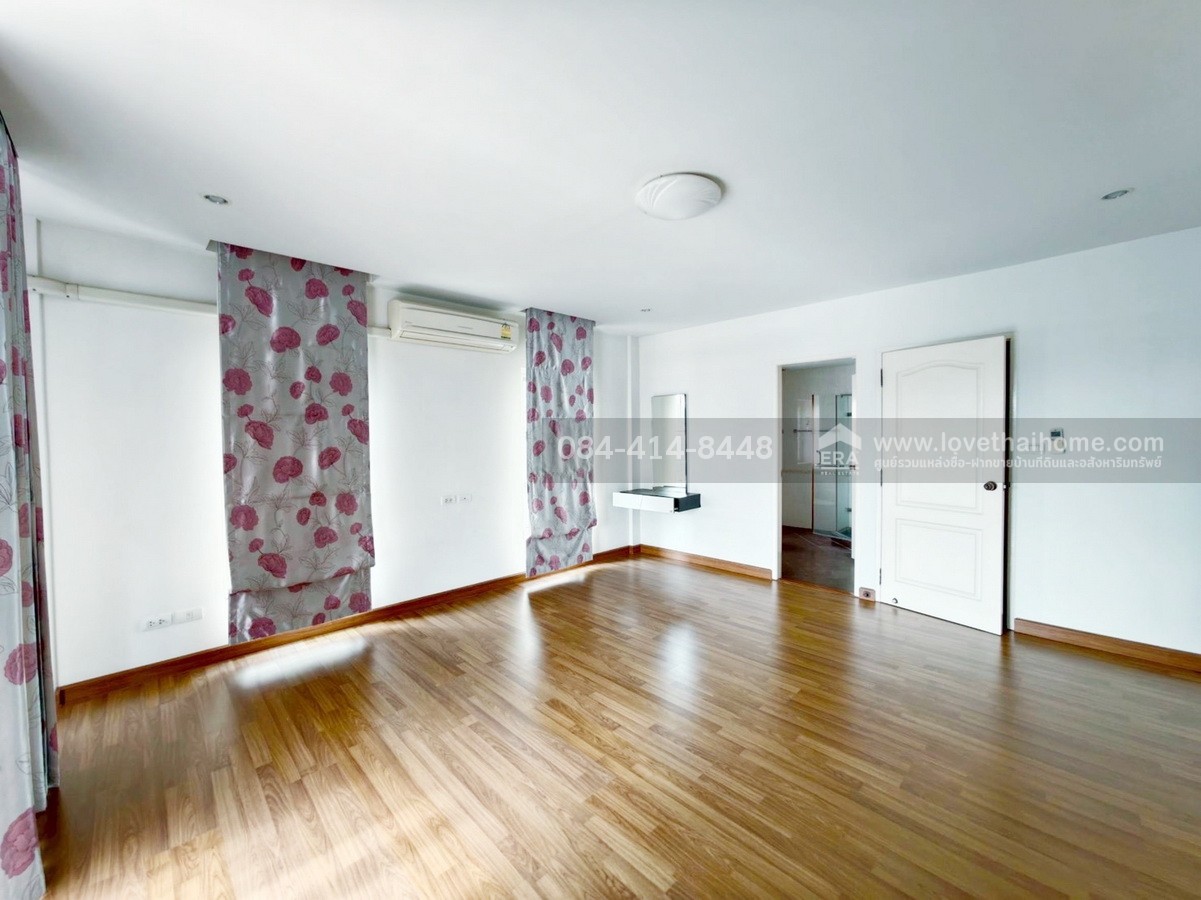 ขายทาวน์โฮม 3 ชั้น หมู่บ้านศิรินโฮม ลาดพร้าว 101 หลังมุม 28.1 ตร.วา ใกล้รถไฟฟ้าสายสีเหลือง-สถานีลาดพร้าว 101 ราคาถูก เข้าออกได้หลายทาง ซ.ลาดพร้าว 87, ถ.เลียบทางด่วนรามอินทรา