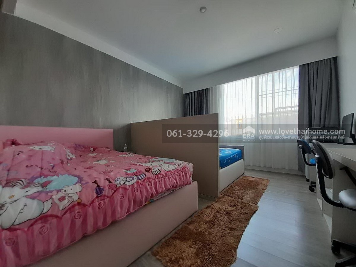 ขายอาคารพาณิชย์ หมู่บ้านเดอะเนเจอร์ซิตี้ เพชรเกษม 69 หนองแขม พื้นที่ 16.6 ตร.วา สภาพนางฟ้า บิ้วอินใหม่ทั้งหลัง
