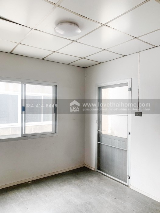 ขายทาวน์เฮ้าส์ หมู่บ้านพิมพ์ทอง ซ.ลาดพร้าว 101 พื้นที่ 16 ตร.วา ทำเลดี ใกล้รถไฟฟ้าสายสีเหลือง-สถานีลาดพร้าว 101 ราคาถูกสุดในโครงการ