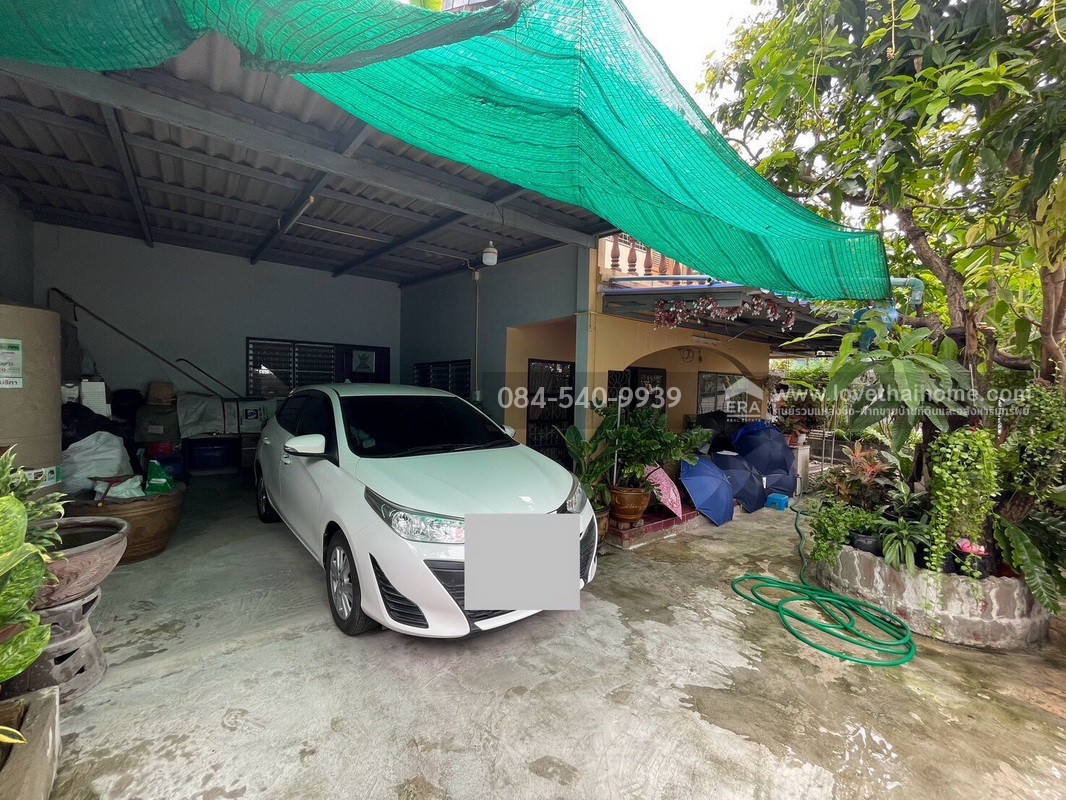 ขายบ้านเดี่ยว 2 ชั้น ซอยเพชรเกษม69 หมู่บ้านศุภวรรณ1 ขนาดพอเหมาะ 48 ตรว. ราคาเข้าถึงได้พร้อมให้คุณเป็นเจ้าของ ทำเลดี สภาพดี พร้อมเข้าอยู่ ใกล้รถไฟฟ้า MRT สถานีหลักสอง จากปากซอยเข้ามาเพียง 300 เมตร