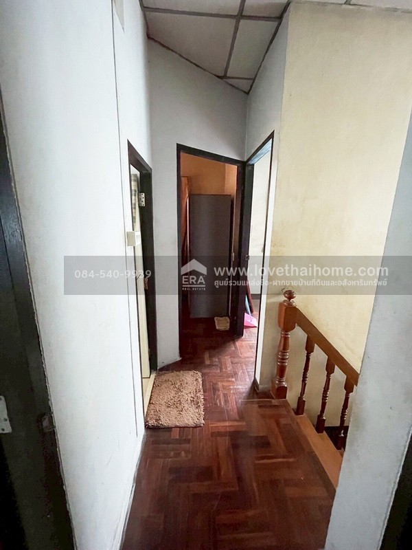 ขายบ้านเดี่ยว 2 ชั้น ซอยเพชรเกษม69 หมู่บ้านศุภวรรณ1 ขนาดพอเหมาะ 48 ตรว. ราคาเข้าถึงได้พร้อมให้คุณเป็นเจ้าของ ทำเลดี สภาพดี พร้อมเข้าอยู่ ใกล้รถไฟฟ้า MRT สถานีหลักสอง จากปากซอยเข้ามาเพียง 300 เมตร