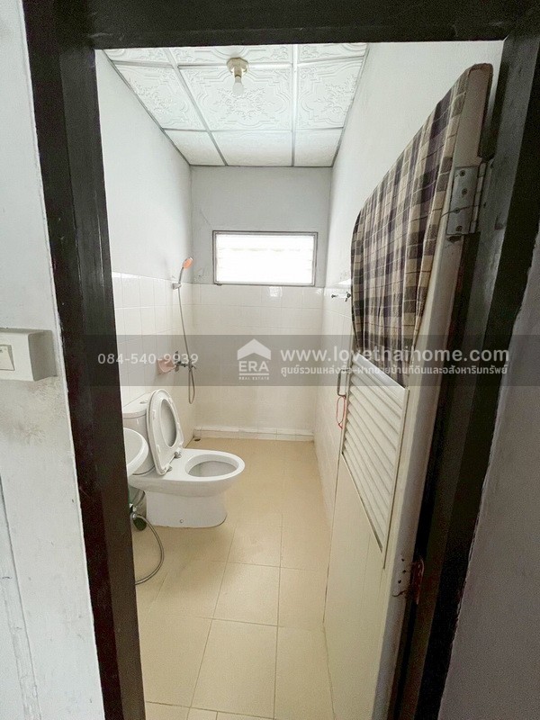 ขายบ้านเดี่ยว 2 ชั้น ซอยเพชรเกษม69 หมู่บ้านศุภวรรณ1 ขนาดพอเหมาะ 48 ตรว. ราคาเข้าถึงได้พร้อมให้คุณเป็นเจ้าของ ทำเลดี สภาพดี พร้อมเข้าอยู่ ใกล้รถไฟฟ้า MRT สถานีหลักสอง จากปากซอยเข้ามาเพียง 300 เมตร