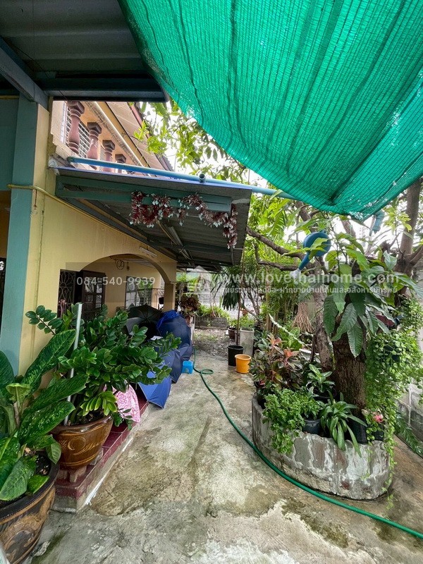 ขายบ้านเดี่ยว 2 ชั้น ซอยเพชรเกษม69 หมู่บ้านศุภวรรณ1 ขนาดพอเหมาะ 48 ตรว. ราคาเข้าถึงได้พร้อมให้คุณเป็นเจ้าของ ทำเลดี สภาพดี พร้อมเข้าอยู่ ใกล้รถไฟฟ้า MRT สถานีหลักสอง จากปากซอยเข้ามาเพียง 300 เมตร