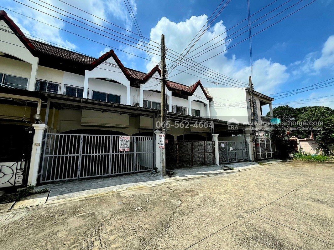 ขายทาวน์เฮ้าส์ 2 ชั้น หมู่บ้านโมราวรรณ2 อ่อนนุช16 แยก19 พื้นที่ 22.2 ตรว. พร้อมอยู่ ใกล้ซีคอนสแควร์