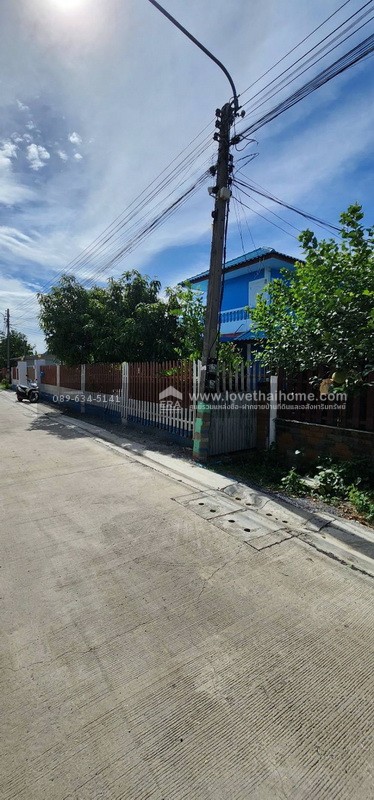 ขายบ้านเดี่ยว ต.หน้าไม้ อ.ลาดหลุมแก้ว จ.ปทุมธานี เนื้อที่ 120 ตรว. บ้านราคาถูก ทำเลดี หลังหัวมุม ขายเพียง 2.8 ล้านราคานี้หาไม่ได้แล้ว ใกล้รถไฟฟ้าสายสีม่วง 15 นาที ใกล้เซ็นทรัลเวสต์เกต