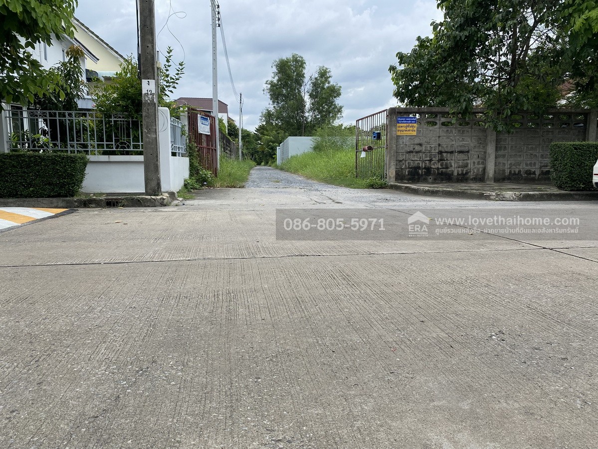 ขายที่ดิน 293 ตร.วา หมู่บ้านพาร์คเวย์โฮม โซนB ถ.ราษฎร์พัฒนา 22 เข้าทางหมู่บ้านธารารมย์ รามคำแหง 150 ได้ เหมาะสร้างบ้านพักอาศัย / โครงการบ้าน / ลงทุนเก็งกำไร