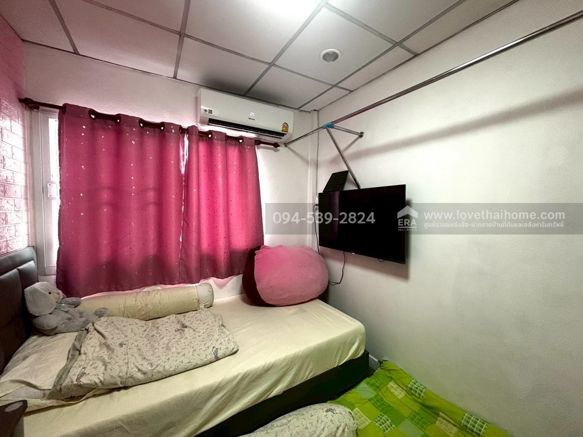 ขายทาวน์เฮ้าส์ หมู่บ้านนครปาร์ควิว 3 บางบัวทอง–สุพรรณบุรี นนทบุรี ใกล้ MRT คลองบางใหญ่ พื้นที่ 16 ตรว. ราคาถูกมาก! ถูกที่สุดในโครงการและย่านนี้ รีบตัดสินใจก่อนหลุดมือ!