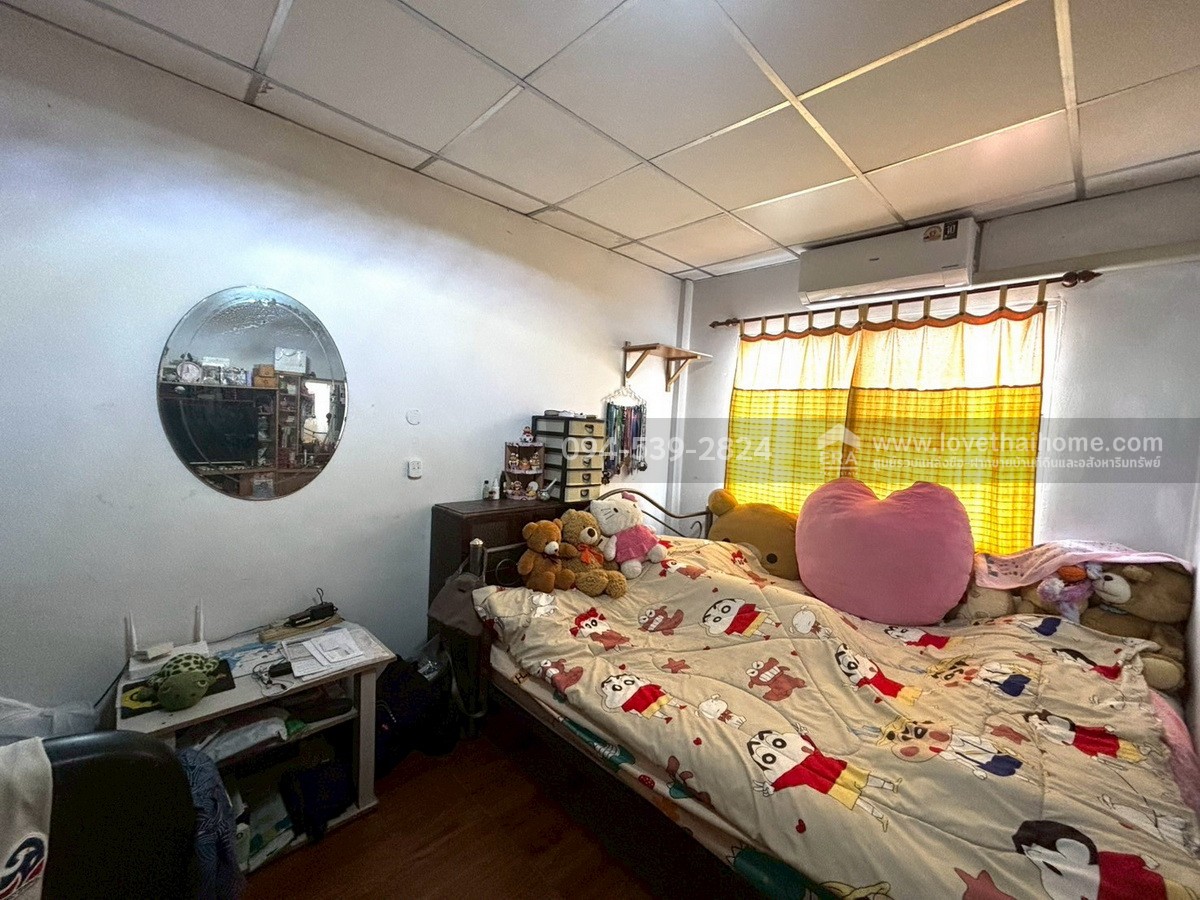 ขายทาวน์เฮ้าส์ หมู่บ้านนครปาร์ควิว 3 บางบัวทอง–สุพรรณบุรี นนทบุรี ใกล้ MRT คลองบางใหญ่ พื้นที่ 16 ตรว. ราคาถูกมาก! ถูกที่สุดในโครงการและย่านนี้ รีบตัดสินใจก่อนหลุดมือ!
