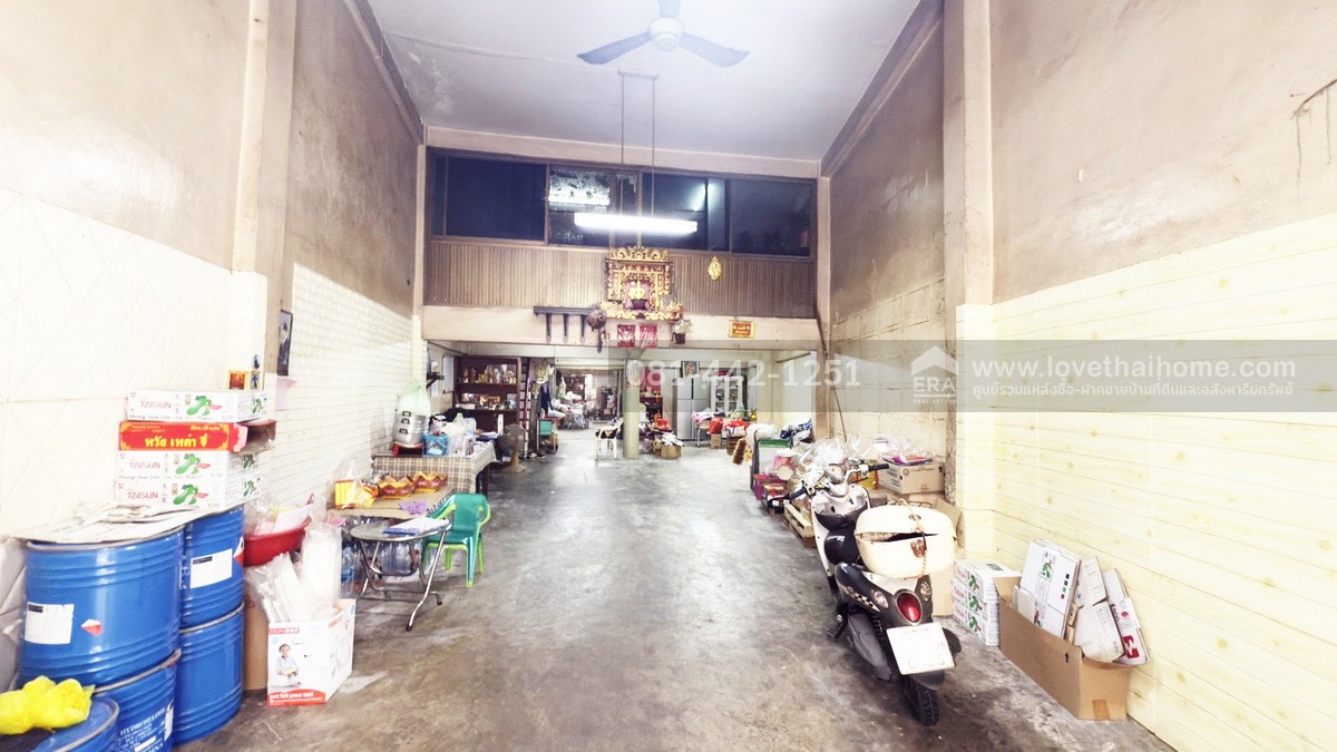 ขายตึกแถว4.5ชั้นติดถนนดำรงรักษ์ ที่สุดของทำเลธุรกิจใจกลางกรุงเทพชั้นใน ย่านหลานหลวง,โบ๊เบ๊ทาวเวอร์ พื้นที่ 50 ตรว. ขาย 33 ล้านบาท ตัวตึกติดกับกรมพัฒนาสังคมและสวัสดิการ