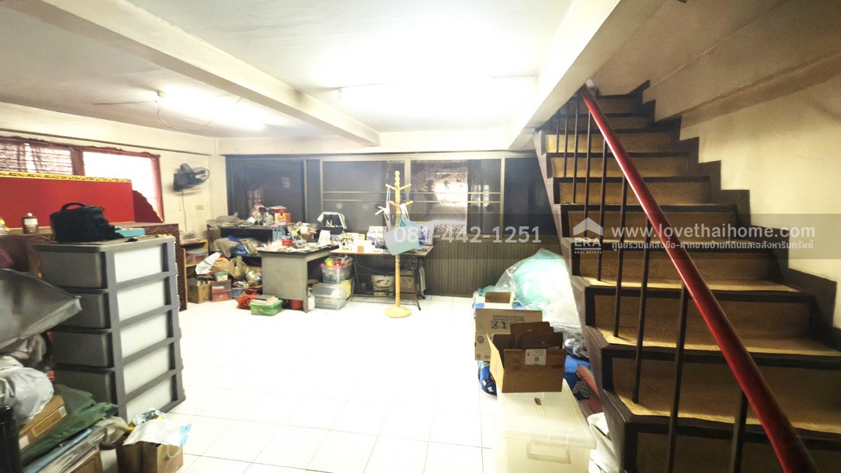 ขายตึกแถว4.5ชั้นติดถนนดำรงรักษ์ ที่สุดของทำเลธุรกิจใจกลางกรุงเทพชั้นใน ย่านหลานหลวง,โบ๊เบ๊ทาวเวอร์ พื้นที่ 50 ตรว. ขาย 33 ล้านบาท ตัวตึกติดกับกรมพัฒนาสังคมและสวัสดิการ