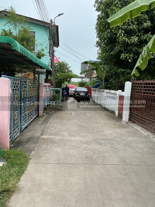 ขายที่ดินแถมบ้านลาดกระบัง ถ.ร่มเกล้า 27 มีบ้าน 2 หลังบนที่ดิน 57 ตร.วา ใกล้แอร์พอร์ตลิงค์ลาดกระบัง ราคาถูกมาก! สามารถรีโนเวทเพื่ออยู่อาศัย/ปล่อยเช่าได้