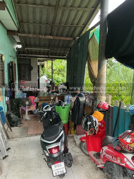 ขายที่ดินแถมบ้านลาดกระบัง ถ.ร่มเกล้า 27 มีบ้าน 2 หลังบนที่ดิน 57 ตร.วา ใกล้แอร์พอร์ตลิงค์ลาดกระบัง ราคาถูกมาก! สามารถรีโนเวทเพื่ออยู่อาศัย/ปล่อยเช่าได้