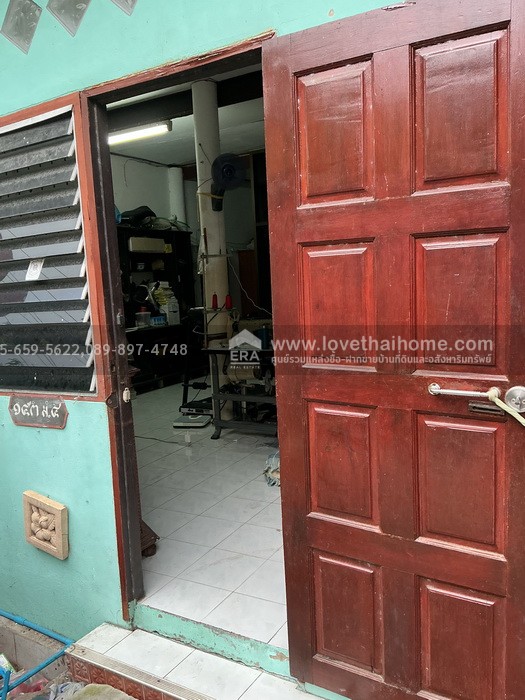ขายที่ดินแถมบ้านลาดกระบัง ถ.ร่มเกล้า 27 มีบ้าน 2 หลังบนที่ดิน 57 ตร.วา ใกล้แอร์พอร์ตลิงค์ลาดกระบัง ราคาถูกมาก! สามารถรีโนเวทเพื่ออยู่อาศัย/ปล่อยเช่าได้