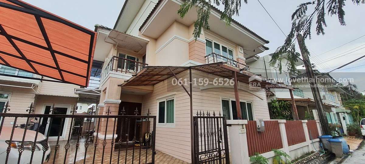 ขายบ้านเดี่ยว ซอยศรีด่าน 22 หมู่บ้านกรองทอง ศรีนครินทร์ มี 2 หลัง ในพื้นที่ 80.6 ตร.วา ตกแต่งสวย พร้อมอยู่ แปลงมุมในซอย2 ใกล้รถไฟฟ้าสายสีเหลือง-สถานีศรีลาซาล