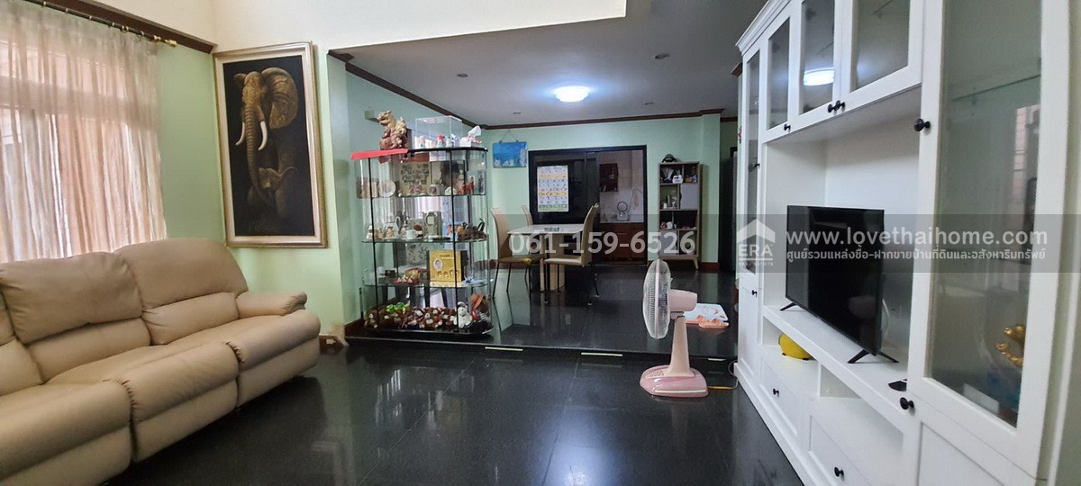 ขายบ้านเดี่ยว ซอยศรีด่าน 22 หมู่บ้านกรองทอง ศรีนครินทร์ มี 2 หลัง ในพื้นที่ 80.6 ตร.วา ตกแต่งสวย พร้อมอยู่ แปลงมุมในซอย2 ใกล้รถไฟฟ้าสายสีเหลือง-สถานีศรีลาซาล