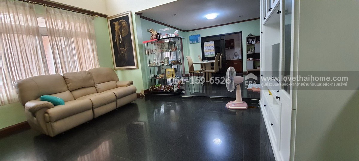 ขายบ้านเดี่ยว ซอยศรีด่าน 22 หมู่บ้านกรองทอง ศรีนครินทร์ มี 2 หลัง ในพื้นที่ 80.6 ตร.วา ตกแต่งสวย พร้อมอยู่ แปลงมุมในซอย2 ใกล้รถไฟฟ้าสายสีเหลือง-สถานีศรีลาซาล