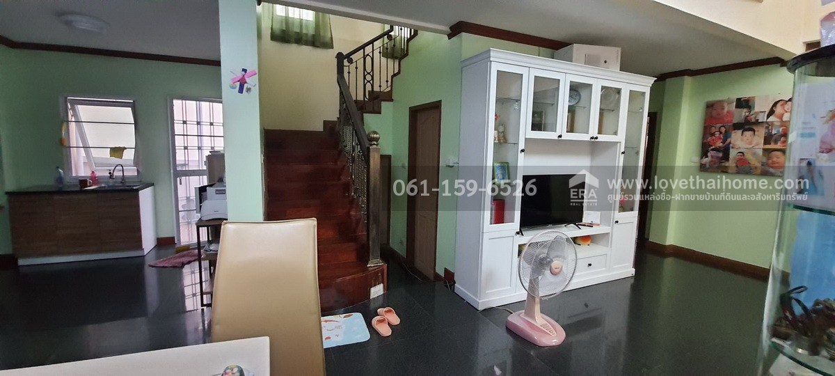 ขายบ้านเดี่ยว ซอยศรีด่าน 22 หมู่บ้านกรองทอง ศรีนครินทร์ มี 2 หลัง ในพื้นที่ 80.6 ตร.วา ตกแต่งสวย พร้อมอยู่ แปลงมุมในซอย2 ใกล้รถไฟฟ้าสายสีเหลือง-สถานีศรีลาซาล