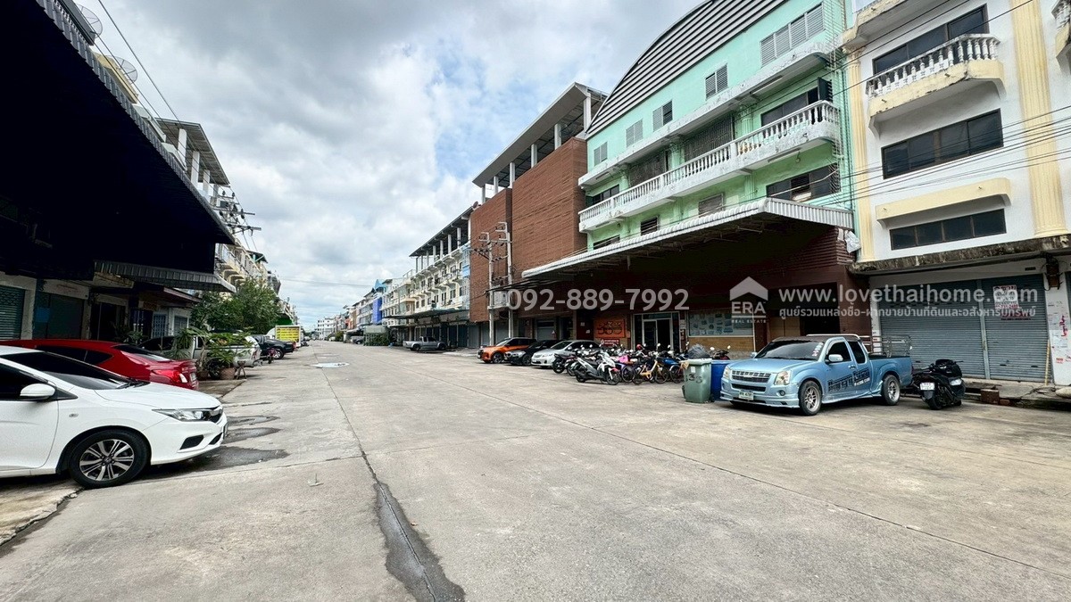 ขายตึกแถว 3.5 ชั้น 2 คูหา โครงการเพชรชายทะเล ถนนเทียนทะเล พื้นที่รวม 43.2 ตรว. ราคาถูกที่สุดในนั้นแล้ว ใกล้ตลาดอินดี้ บางขุนเทียน