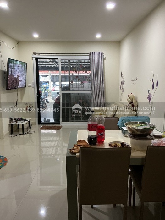 ขายทาวน์เฮ้าส์ หมู่บ้านกานดาเพลส วงแหวน-ลำลูกกา คลอง 6 ปทุมธานี บ้าน 2 ชั้น 17.4 ตร.วา ใกล้วงแหวนตะวันออก ขายถูกมาก รีบจองด่วน!
