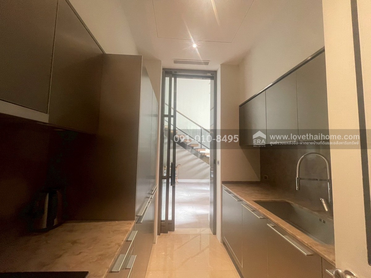 ขาย Penthouse สุดหรู The Residences at Mandarin Oriental Bangkok ( ICONSIAM ) วิวโค้งแม่น้ำเจ้าพระยา  พื้นที่ใช้สอย 163.41 ตร.ม. ชั้น 25–26 (วิวพาโนรามา) พร้อมเฟอร์นิเจอร์ใหม่เอี่ยมครบครัน พร้อมเข้าอยู่ทันที