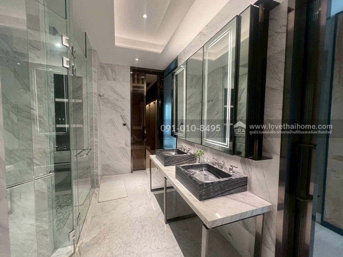 ขาย Penthouse สุดหรู The Residences at Mandarin Oriental Bangkok ( ICONSIAM ) วิวโค้งแม่น้ำเจ้าพระยา  พื้นที่ใช้สอย 163.41 ตร.ม. ชั้น 25–26 (วิวพาโนรามา) พร้อมเฟอร์นิเจอร์ใหม่เอี่ยมครบครัน พร้อมเข้าอยู่ทันที