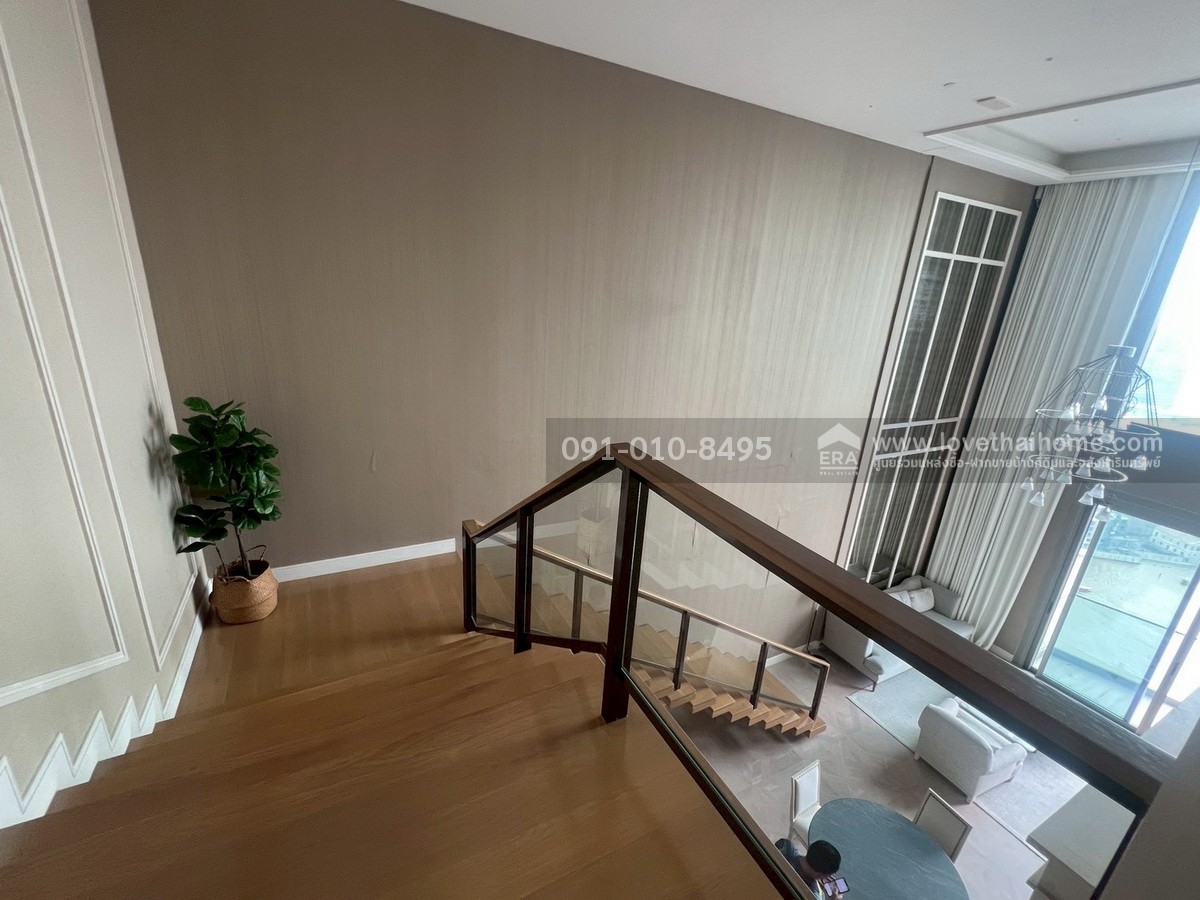 ขาย Penthouse สุดหรู The Residences at Mandarin Oriental Bangkok ( ICONSIAM ) วิวโค้งแม่น้ำเจ้าพระยา  พื้นที่ใช้สอย 163.41 ตร.ม. ชั้น 25–26 (วิวพาโนรามา) พร้อมเฟอร์นิเจอร์ใหม่เอี่ยมครบครัน พร้อมเข้าอยู่ทันที