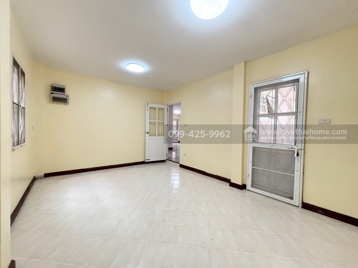 ขายบ้านเดี่ยว หมู่บ้านนวสิน ซ.โพธิ์แก้ว 3 ย่านลาดพร้าว-บางกะปิ 75.1 ตร.วา ใกล้ MRT ลาดพร้าว 101 เข้า-ออกได้ทั้ง ถ.ลาดพร้าว และเลียบทางด่วนรามอินทรา-อาจณรงค์   ขายบ้านเดี่ยว หมู่บ้านนวสิน ซ.โพธิ์แก้ว 3 ย่านลาดพร้าว-บางกะปิ 75.1 ตร.วา ใกล้ MRT ลาดพร้าว 101 เข้า-ออกได้ทั้ง ถ.ลาดพร้าว และเลียบทางด่วนรามอินทรา-อาจณรงค์