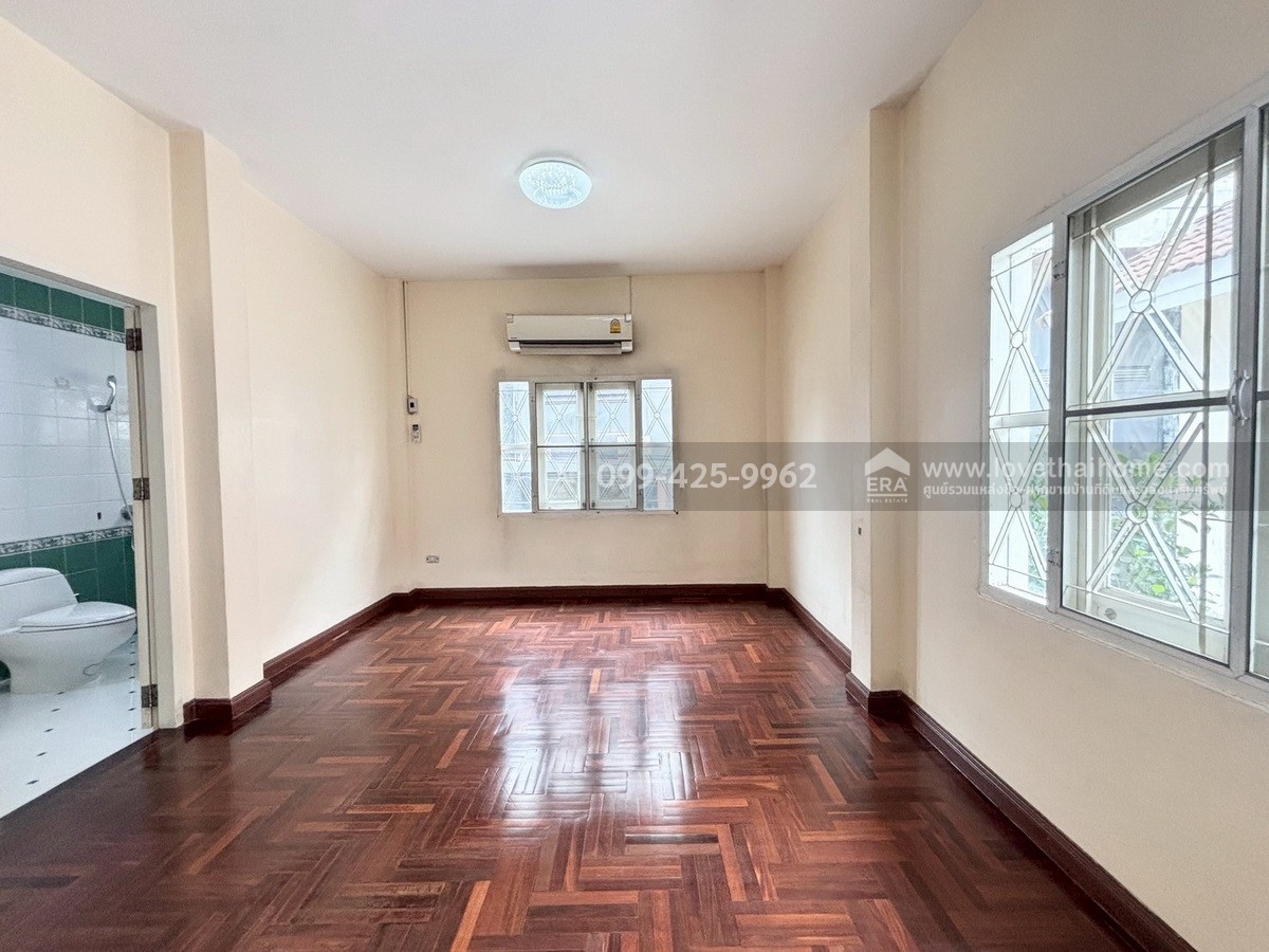 ขายบ้านเดี่ยว หมู่บ้านนวสิน ซ.โพธิ์แก้ว 3 ย่านลาดพร้าว-บางกะปิ 75.1 ตร.วา ใกล้ MRT ลาดพร้าว 101 เข้า-ออกได้ทั้ง ถ.ลาดพร้าว และเลียบทางด่วนรามอินทรา-อาจณรงค์   ขายบ้านเดี่ยว หมู่บ้านนวสิน ซ.โพธิ์แก้ว 3 ย่านลาดพร้าว-บางกะปิ 75.1 ตร.วา ใกล้ MRT ลาดพร้าว 101 เข้า-ออกได้ทั้ง ถ.ลาดพร้าว และเลียบทางด่วนรามอินทรา-อาจณรงค์