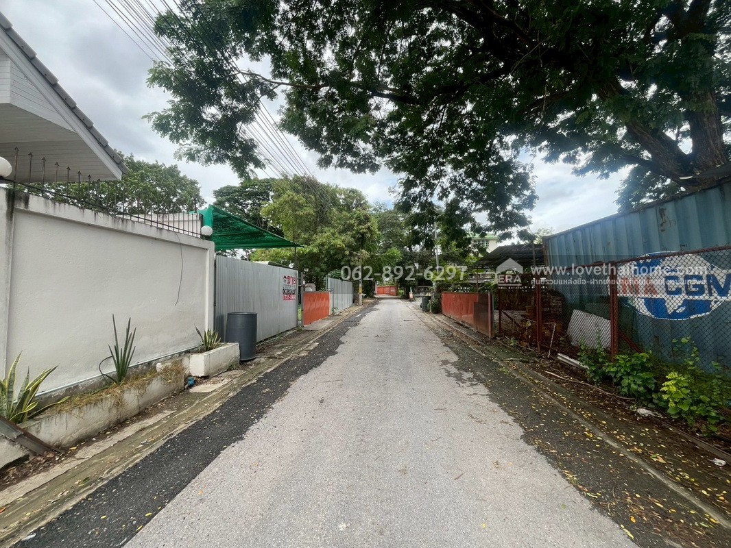 ขายที่ดิน รามอินทรา77 แยก6 พื้นที่สวย 181 ตารางวา ถมเรียบร้อย ราคาเพียง 32,597 บาท/ตรว. คุ้มค่าที่สุดในทำเล รีบตัดสินใจก่อนพลาดโอกาสทอง ใกล้รถไฟฟ้าสายสีชมพู ด่วน!!