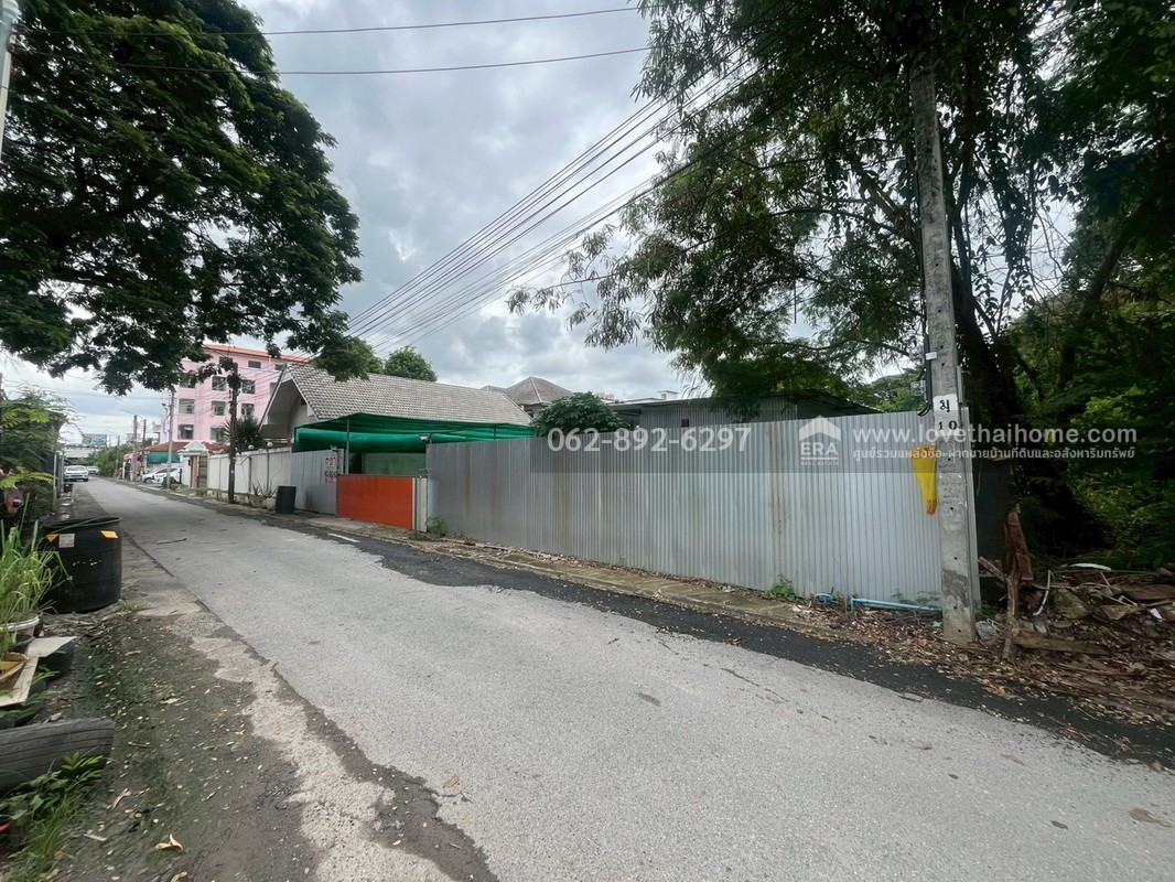 ขายที่ดิน รามอินทรา77 แยก6 พื้นที่สวย 181 ตารางวา ถมเรียบร้อย ราคาเพียง 32,597 บาท/ตรว. คุ้มค่าที่สุดในทำเล รีบตัดสินใจก่อนพลาดโอกาสทอง ใกล้รถไฟฟ้าสายสีชมพู ด่วน!!