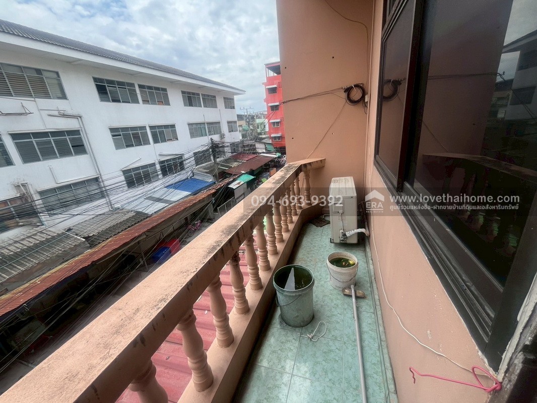 ขายตึกแถว 5 ชั้น หลังตลาดนัดการไฟฟ้าบางกรวย (พระราม7) ซอยบางกรวย-ไทรน้อย12/3 พื้นที่ 20 ตรว. รับประกันได้เลยว่าราคานี้ไม่มีแน่นอน ..คุ้ม..ถูก..สุดๆ มาก่อนได้ก่อน 