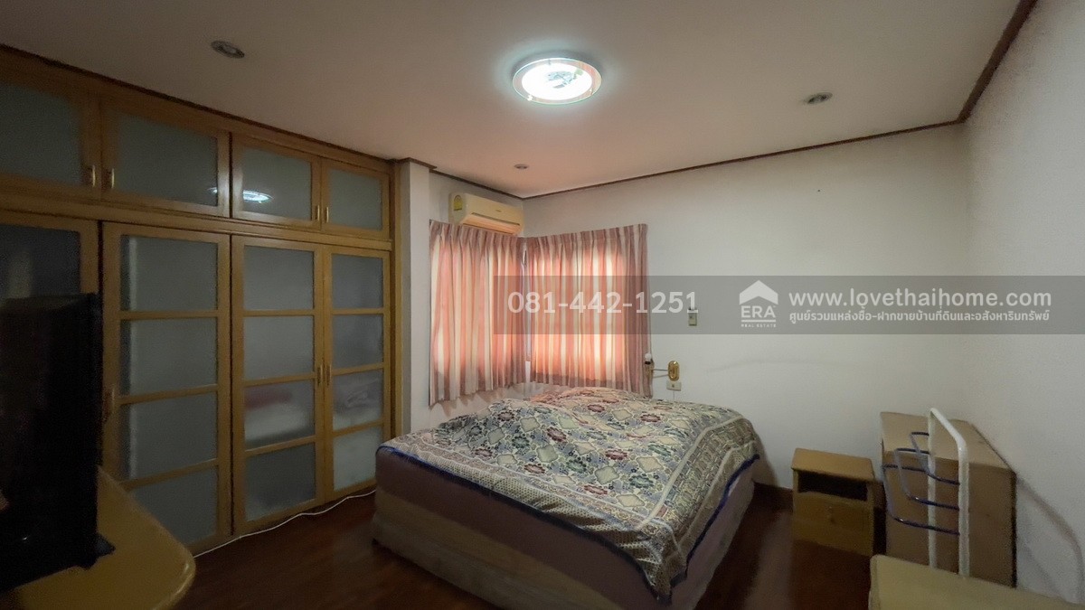 ขายบ้านเดี่ยว2ชั้นหมู่บ้านสหกรณ์ ซอยเสรีไทย57 บ้าน 2 หลัง ในบริเวณเดียวกัน ย่านเสรีไทย พื้นที่ 100 ตรว. ขาย 10 ล้านบาท ใกล้จุดขึ้น-ลงวงแหวนรอบนอกตะวันออก