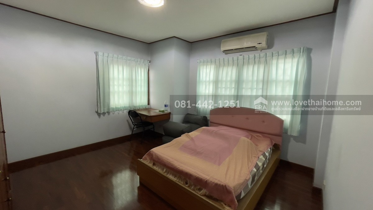 ขายบ้านเดี่ยว2ชั้นหมู่บ้านสหกรณ์ ซอยเสรีไทย57 บ้าน 2 หลัง ในบริเวณเดียวกัน ย่านเสรีไทย พื้นที่ 100 ตรว. ขาย 10 ล้านบาท ใกล้จุดขึ้น-ลงวงแหวนรอบนอกตะวันออก