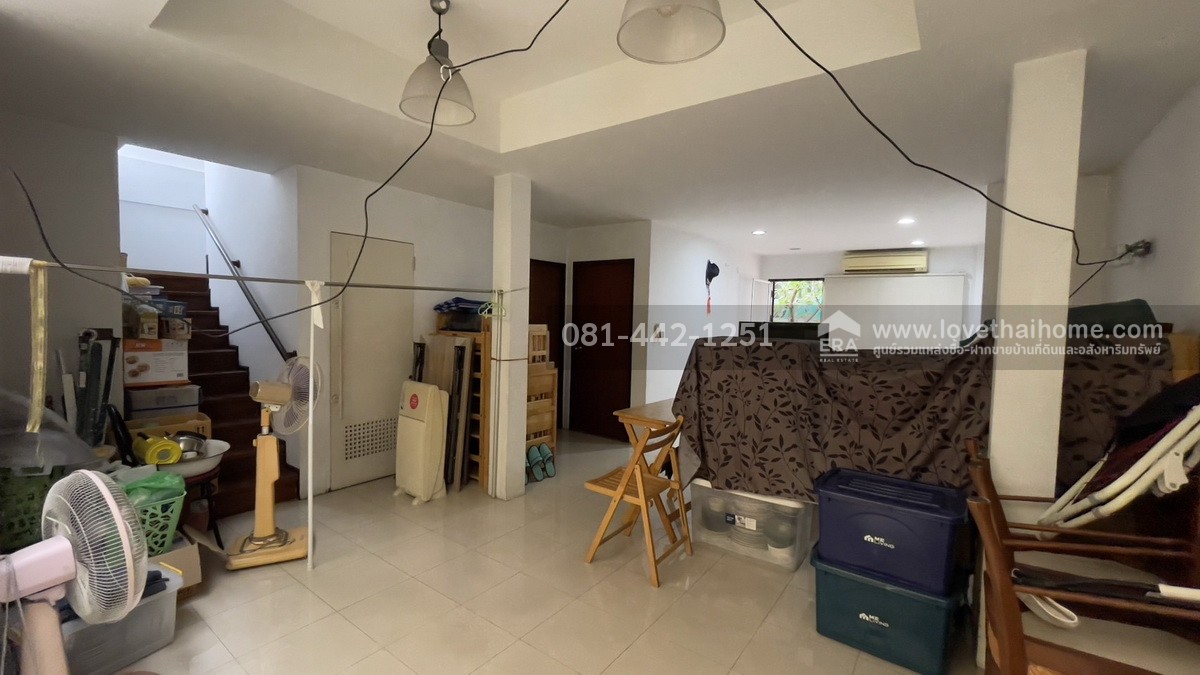 ขายบ้านเดี่ยว2ชั้นหมู่บ้านสหกรณ์ ซอยเสรีไทย57 บ้าน 2 หลัง ในบริเวณเดียวกัน ย่านเสรีไทย พื้นที่ 100 ตรว. ขาย 10 ล้านบาท ใกล้จุดขึ้น-ลงวงแหวนรอบนอกตะวันออก
