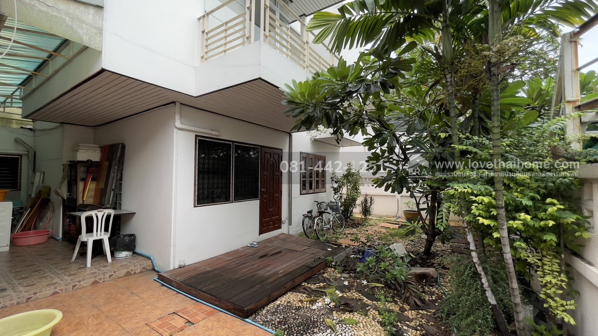 ขายบ้านเดี่ยว2ชั้นหมู่บ้านสหกรณ์ ซอยเสรีไทย57 บ้าน 2 หลัง ในบริเวณเดียวกัน ย่านเสรีไทย พื้นที่ 100 ตรว. ขาย 10 ล้านบาท ใกล้จุดขึ้น-ลงวงแหวนรอบนอกตะวันออก