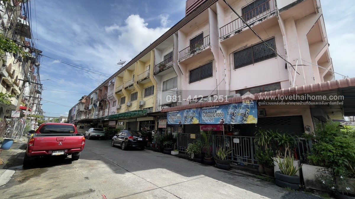 ขายตึกแถว3.5ชั้น ซอยเสรีไทย81 พื้นที่12ตรว. ขาย2.5ล้าน ห่างถนนเสรีไทยเพียงแค่40มตร ถ้าชอบต่อรองได้ค่ะ ขายตึกแถว3.5ชั้น ซอยเสรีไทย81 พื้นที่12ตรว. ขาย2.5ล้าน ห่างถนนเสรีไทยเพียงแค่40มตร ถ้าชอบต่อรองได้ค่ะ