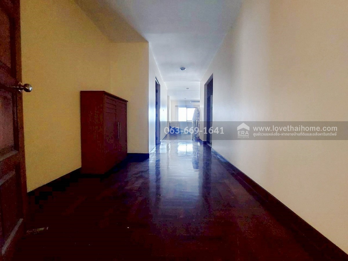 ขายคอนโด East Tower บางนา ห้องใหญ่ 115 ตร.ม. ชั้น 15 พร้อมเข้าอยู่ ใกล้ Central บางนา, Bitec บางนา, Mega Bangna เดินทางสะดวก เชื่อมต่อสุขุมวิท–บางนา–ศรีนครินทร์