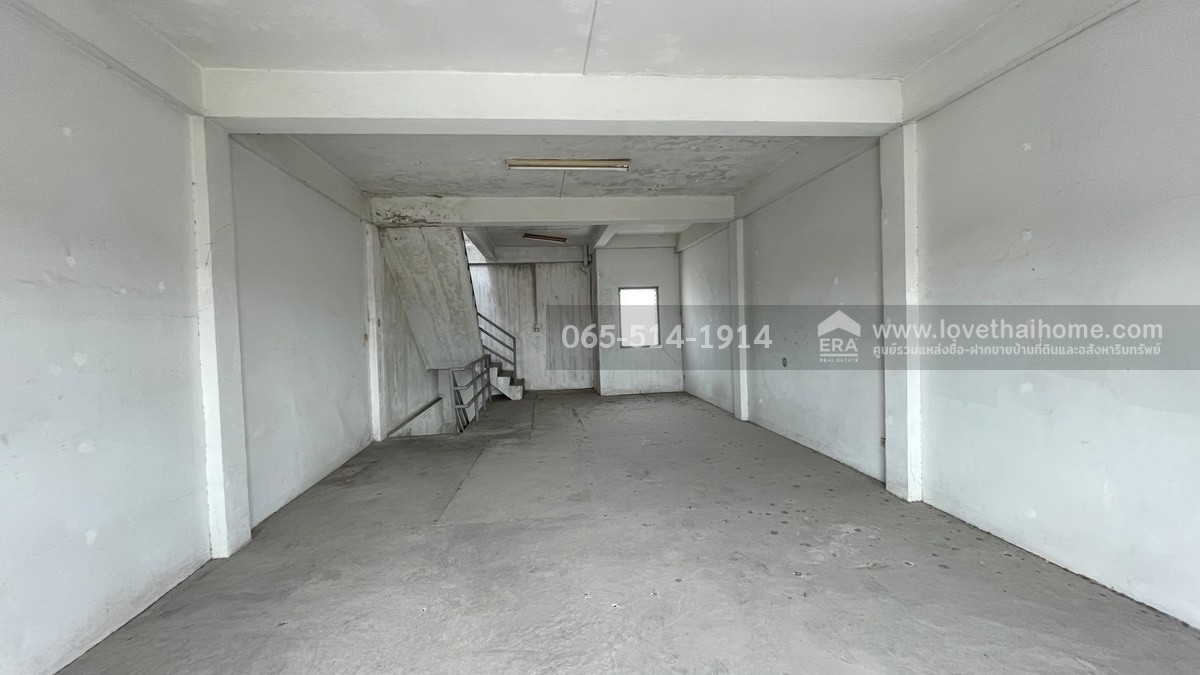 ขายด่วนตึกแถว 3.5 ชั้น หมู่บ้านสถาพร ถนนรังสิต-นครนายก คลอง4 เนื้อที่ 17.6 ตารางวา ราคา 2,200,000 บาท ติดถนนหลักของหมู่บ้าน ใกล้ทางด่วนพิเศษกาญจนาภิเษก (ฝั่งตะวันออก) ขายด่วนตึกแถว 3.5 ชั้น หมู่บ้านสถาพร ถนนรังสิต-นครนายก คลอง4 เนื้อที่ 17.6 ตารางวา ราคา 2,200,000 บาท ติดถนนหลักของหมู่บ้าน ใกล้ทางด่วนพิเศษกาญจนาภิเษก (ฝั่งตะวันออก)