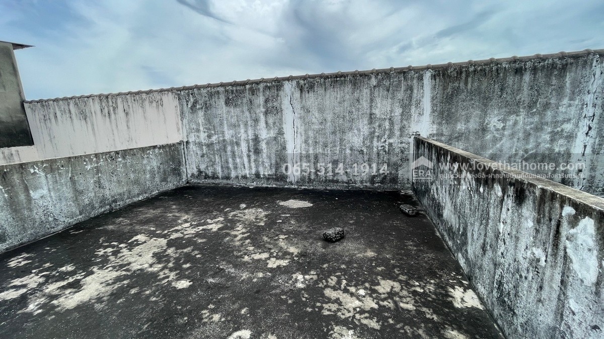 ขายด่วนตึกแถว 3.5 ชั้น หมู่บ้านสถาพร ถนนรังสิต-นครนายก คลอง4 เนื้อที่ 17.6 ตารางวา ราคา 2,200,000 บาท ติดถนนหลักของหมู่บ้าน ใกล้ทางด่วนพิเศษกาญจนาภิเษก (ฝั่งตะวันออก) ขายด่วนตึกแถว 3.5 ชั้น หมู่บ้านสถาพร ถนนรังสิต-นครนายก คลอง4 เนื้อที่ 17.6 ตารางวา ราคา 2,200,000 บาท ติดถนนหลักของหมู่บ้าน ใกล้ทางด่วนพิเศษกาญจนาภิเษก (ฝั่งตะวันออก)