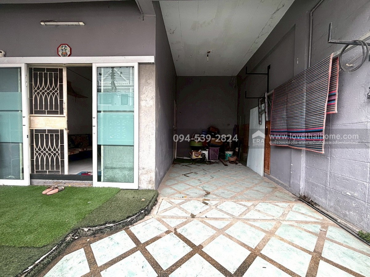 ขายทาวน์เฮ้าส์ราคาถูก หมู่บ้านอัมพร ไพศาล ถ.สุขาประชาสรรค์ 3 ปากเกร็ด นนทบุรี พื้นที่ 19 ตร.วา ใกล้รถไฟฟ้าสายสีชมพู-สถานีแยกปากเกร็ด ขายทาวน์เฮ้าส์ราคาถูก หมู่บ้านอัมพร ไพศาล ถ.สุขาประชาสรรค์ 3 ปากเกร็ด นนทบุรี พื้นที่ 19 ตร.วา ใกล้รถไฟฟ้าสายสีชมพู-สถานีแยกปากเกร็ด