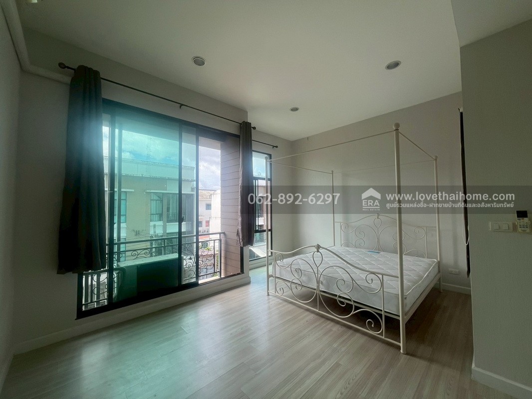 ขายด่วน! ทาวน์โฮม 3 ชั้น โครงการบ้านกลางเมือง นวมินทร์42 พื้นที่ 20 ตารางวา สวยพร้อมอยู่ ทำเลทอง กลางใจเมือง ขายต่ำกว่าราคาตลาด คุ้มค่าที่สุดในย่านนี้