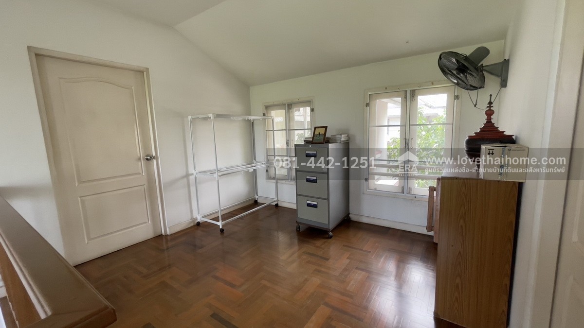 ขายบ้านเดี่ยว2ชั้นหมู่บ้านโนเบิลวานา ซอยบรมราชชนนี74/1 พื้นที่64.6ตรว. ขาย7.5ล้าน บ้านสภาพดีพร้อมเข้าอยู่ได้เลย ถ้าเห็นต้องชอบ ราคาต่อรองได้ค่ะ