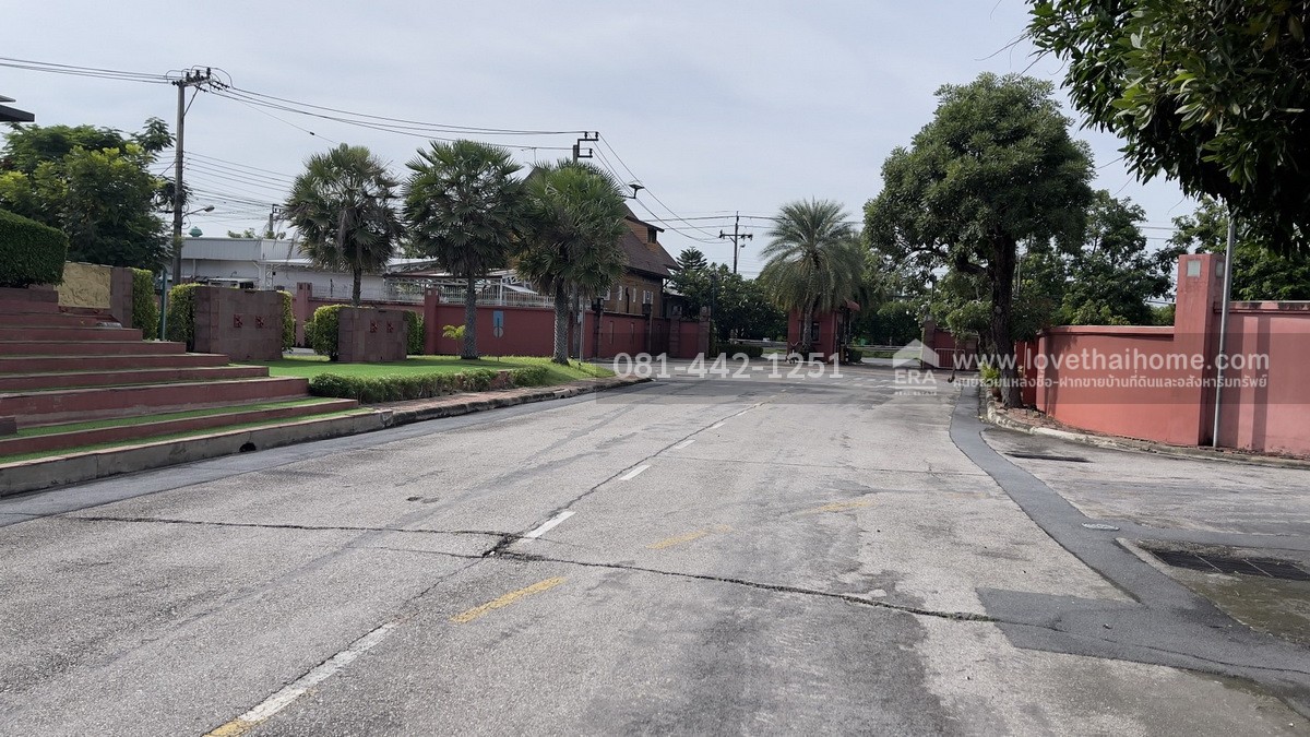 ขายบ้านเดี่ยว2ชั้นหมู่บ้านโนเบิลวานา ซอยบรมราชชนนี74/1 พื้นที่64.6ตรว. ขาย7.5ล้าน บ้านสภาพดีพร้อมเข้าอยู่ได้เลย ถ้าเห็นต้องชอบ ราคาต่อรองได้ค่ะ