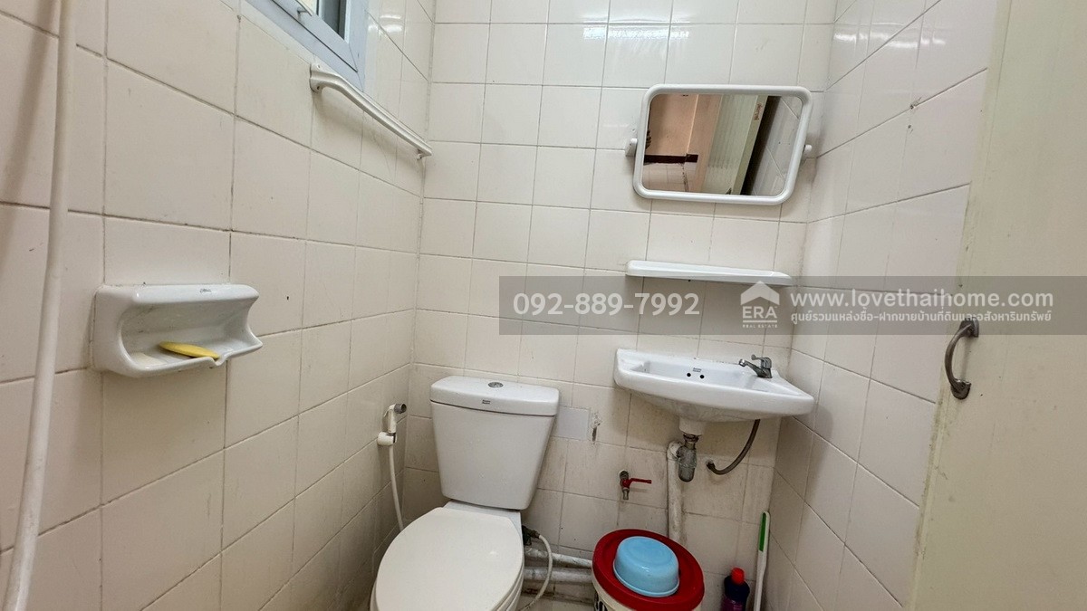 ขายทาวน์เฮ้าส์ หมู่บ้านคันทรี พาร์ค14 สามโคก ถนนปทุมธานี-สามโคก พื้นที่ 17 ตรว. ราคาถูกที่สุดในโครงการ พร้อมอยู่