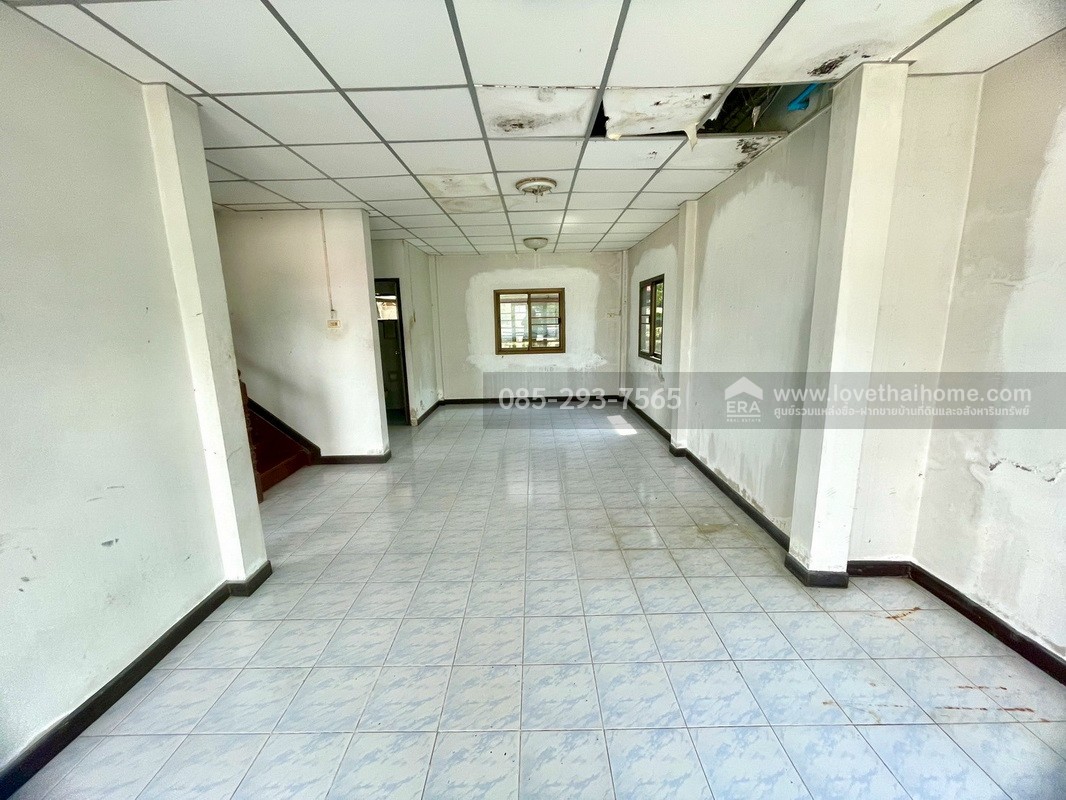 ขายบ้านเดี่ยว 2 ชั้น หมู่บ้านเค.ซี.การ์เด้นโฮม7 ซอยนิมิตใหม่40 พื้นที่ 122 ตรว. บ้านไม่เคยเข้าอยู่ ขายเพียงแค่3.29ล้านเท่านั้น พื้นที่ใหญ่ขนาดนี้ แต่ราคาแค่3ล้านต้นๆ หาไม่ได้อีกแล้ว